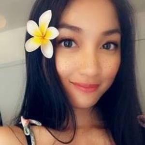 Meet your Posher, Ally